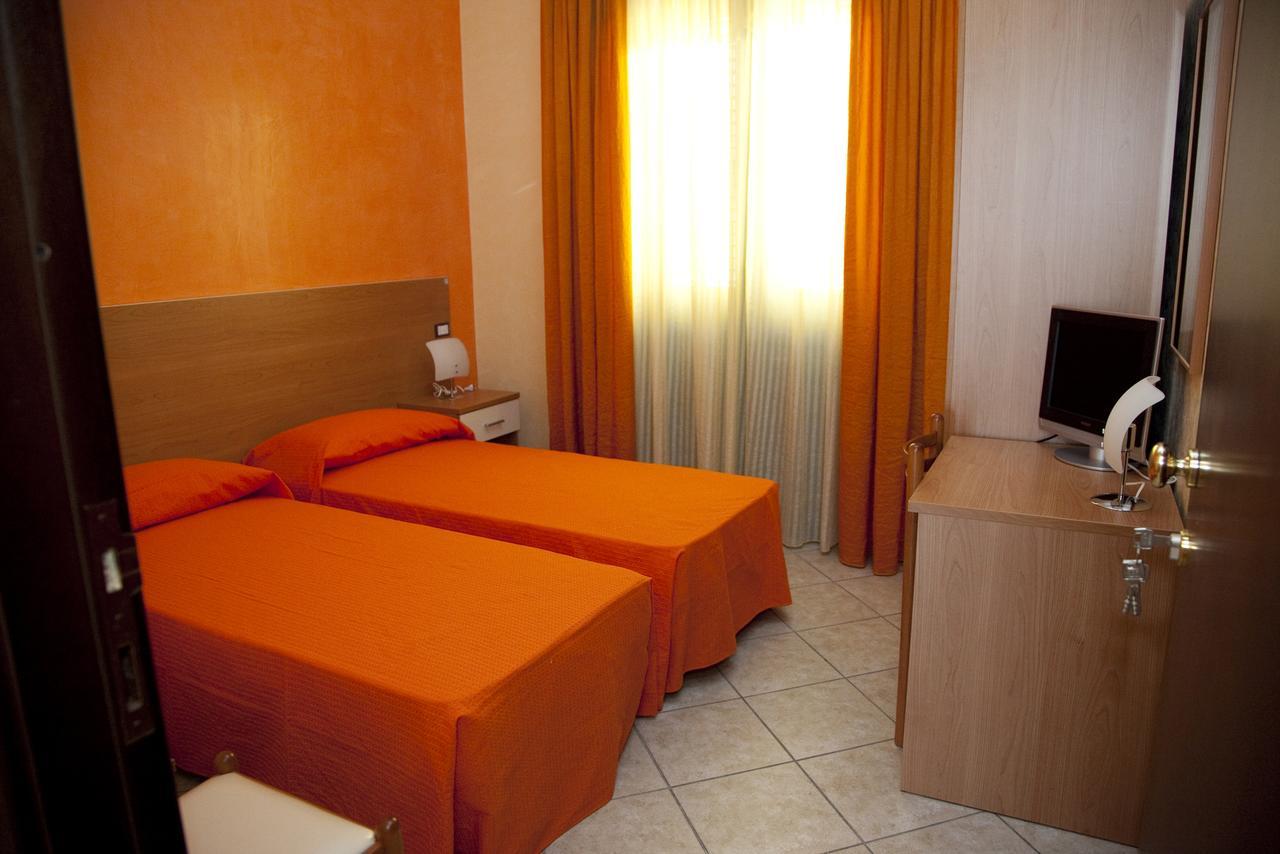 Bed and Breakfast Il Portico Dei Normanni à Butera Extérieur photo
